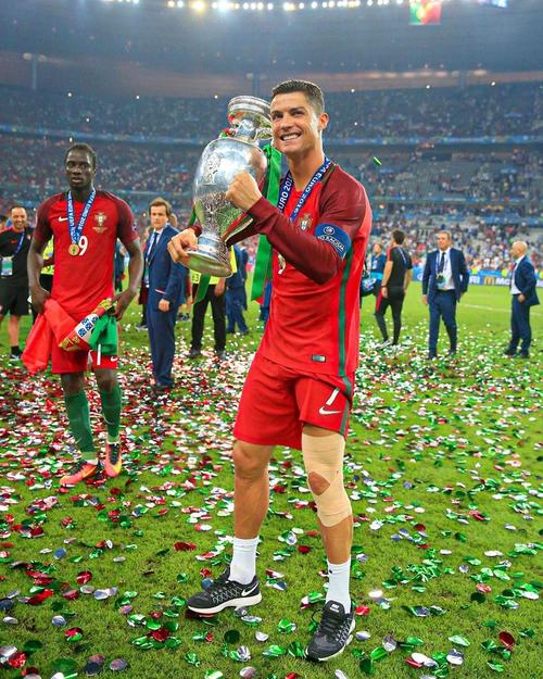 日职乙战报：热苏斯点射制胜，长崎成功丸2-1十人水户蜀葵