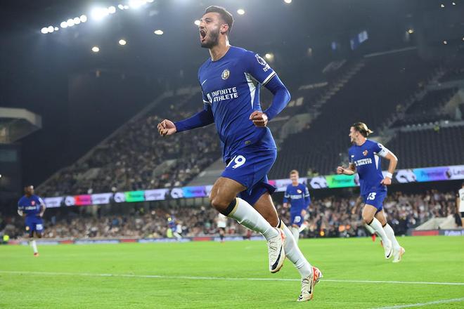 西班牙此前10次对阵乌拉圭5胜5平保持不败，打进16球丢8球