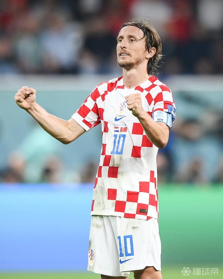 官方：拜仁女足与日本女足国脚谷川萌萌子续约至2029年