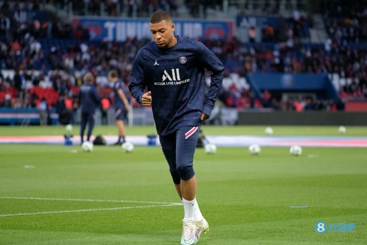 机敏前插破门，当选全场最佳，芒特越踢越好了，继续加油！